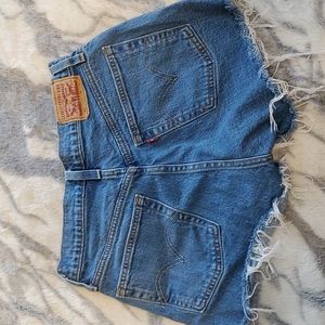 Levi 501 Shorts - Size 26